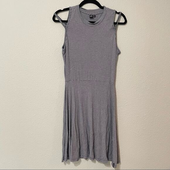 Volcom Black & White Striped Skater Mini Dress Split Sleeve Womens S Casual - Picture 2 of 9